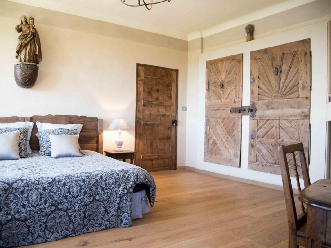 Maison Orsini Villeneuve-lès-Avignon Zimmer foto